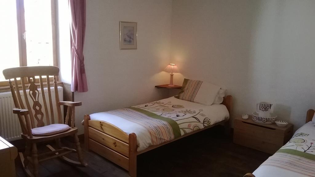 La Chataigne Doree Saint-Pierre-de-Fursac 部屋 写真